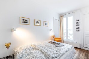 1 soverom, skrivebord, strykejern/-brett og wi-fi