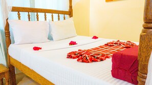 Phòng đôi cơ bản, quang cảnh biển | Két bảo mật tại phòng, bàn ủi/dụng cụ ủi quần áo, bộ trải giường 