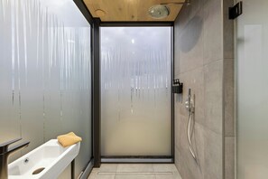 Bademäntel, Hausschuhe