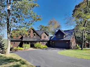 House (5 Bedrooms) | Property amenity - Magnificent Mountain Lodge by Taylor Made Deep Creek (McHenry)