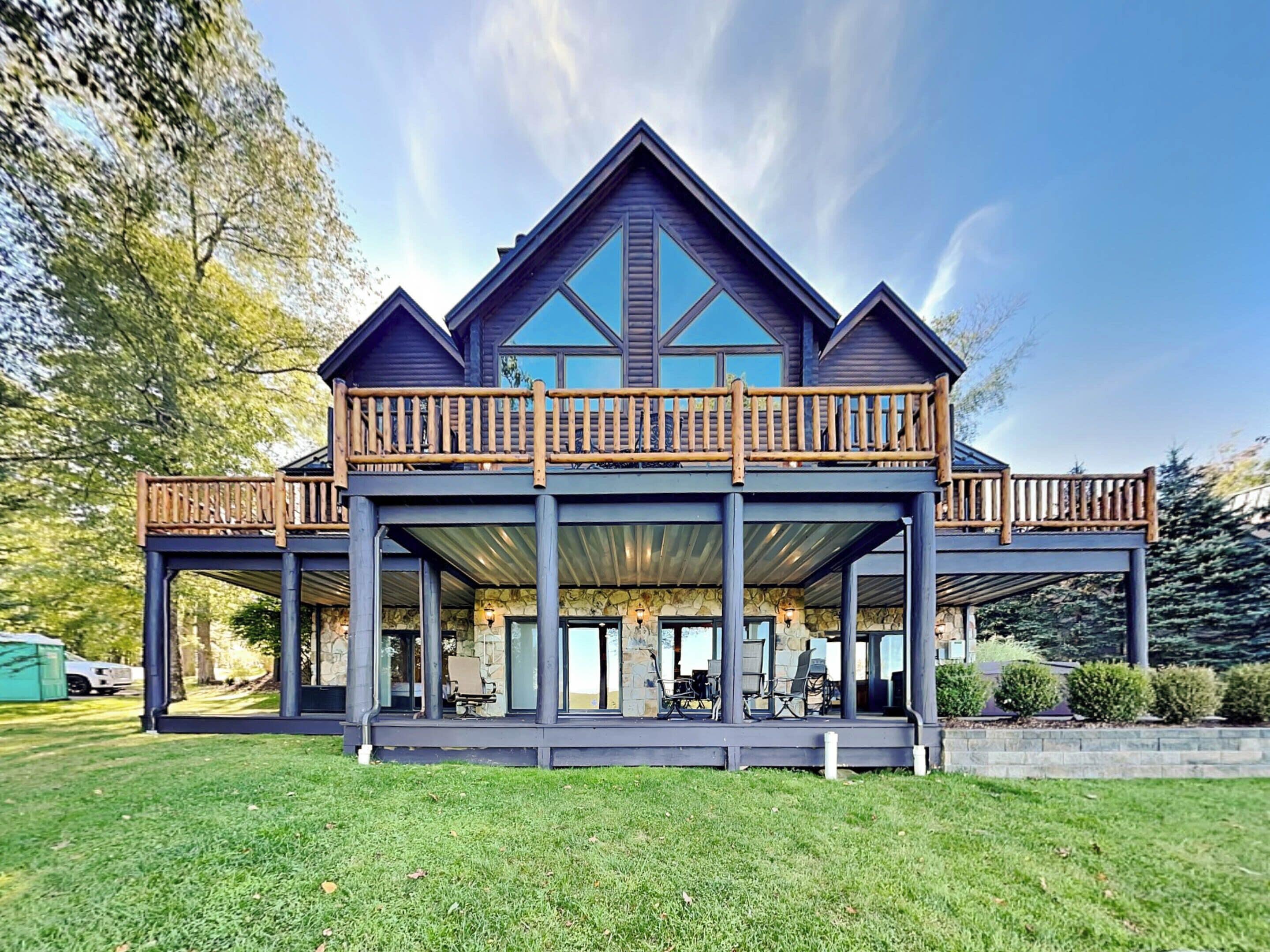 Rumah (5 Bedrooms) | Bagian depan properti