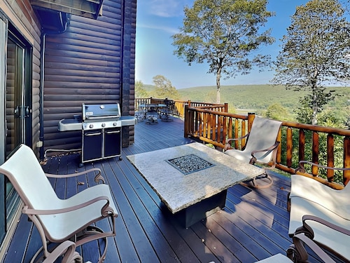 Magnificent Mountain Lodge