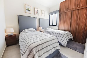 3 bedrooms, iron/ironing board - 3BR Family • 15 min from the Beach + Pool (Mezcales)
