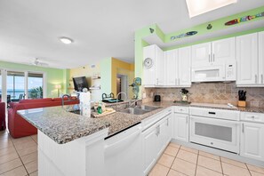 Condo, Multiple Beds (Beach Colony West 3A) | Private kitchen