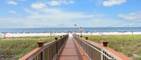 Appart'hôtel, plusieurs lits (Beach Colony West 3A) | Plage