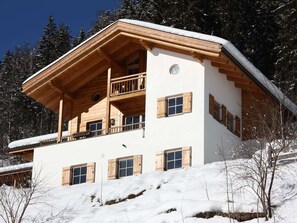 Chalet | Exterior