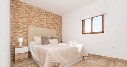 Casa Roja - Villa With Private Pool. Free Wifi