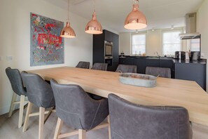 House | Dining - Villa in Colijnsplaat by the Lake (Colijnsplaat)
