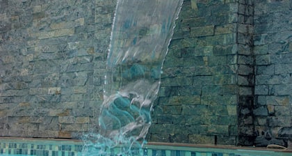 Charming 3-bedroom house with AC, WiFi in delightful Bocachica