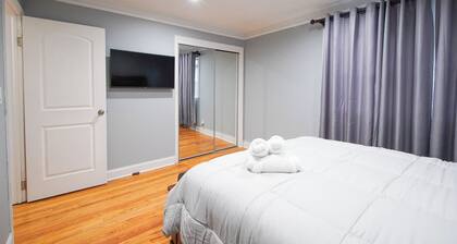 Modern 2-floor, 3-bedroom apartment 20 minutes from Manhattan.