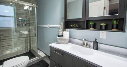 Modern 2-floor, 3-bedroom apartment 20 minutes from Manhattan.