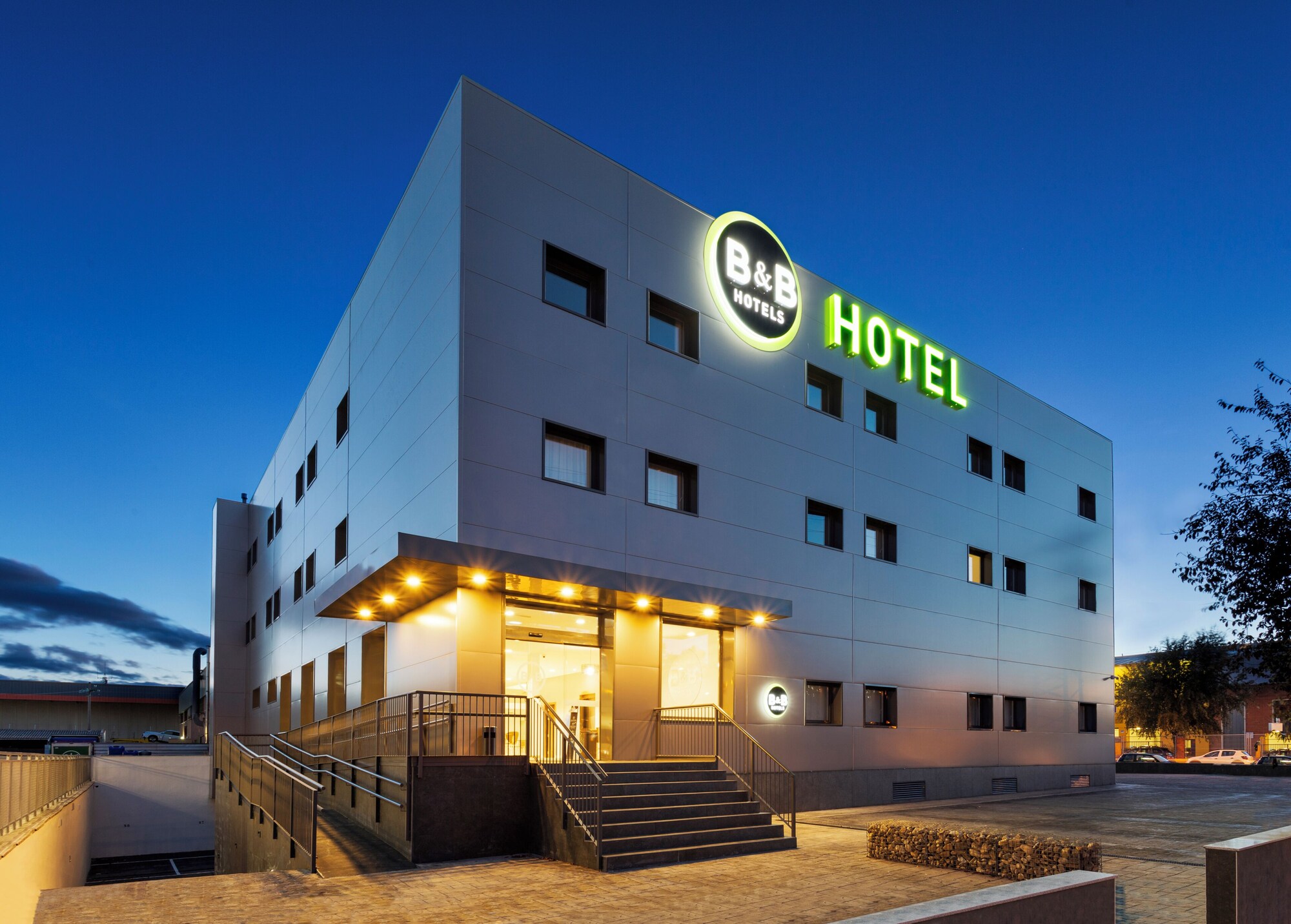 2 Star Hotels
