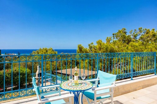 Villa Ermis - Three Bedroom Villa, Sleeps 6