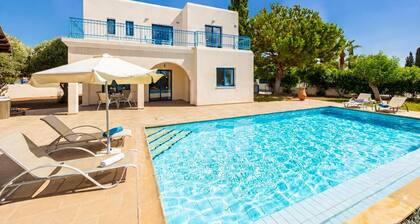 Villa Ermis - Three Bedroom Villa, Sleeps 6