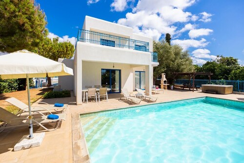 Villa Athina Ena - Three Bedroom Villa, Sleeps 7