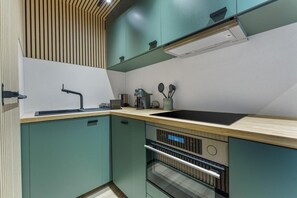 Microwave, dishwasher, coffee/tea maker