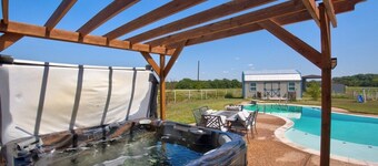 Psquare Ranch-Pool & Hot tub