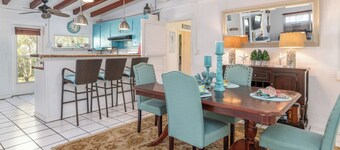 Pet Friendly, porch and short walk to beach