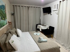 Deluxe Chalet, Jetted Tub, Garden View