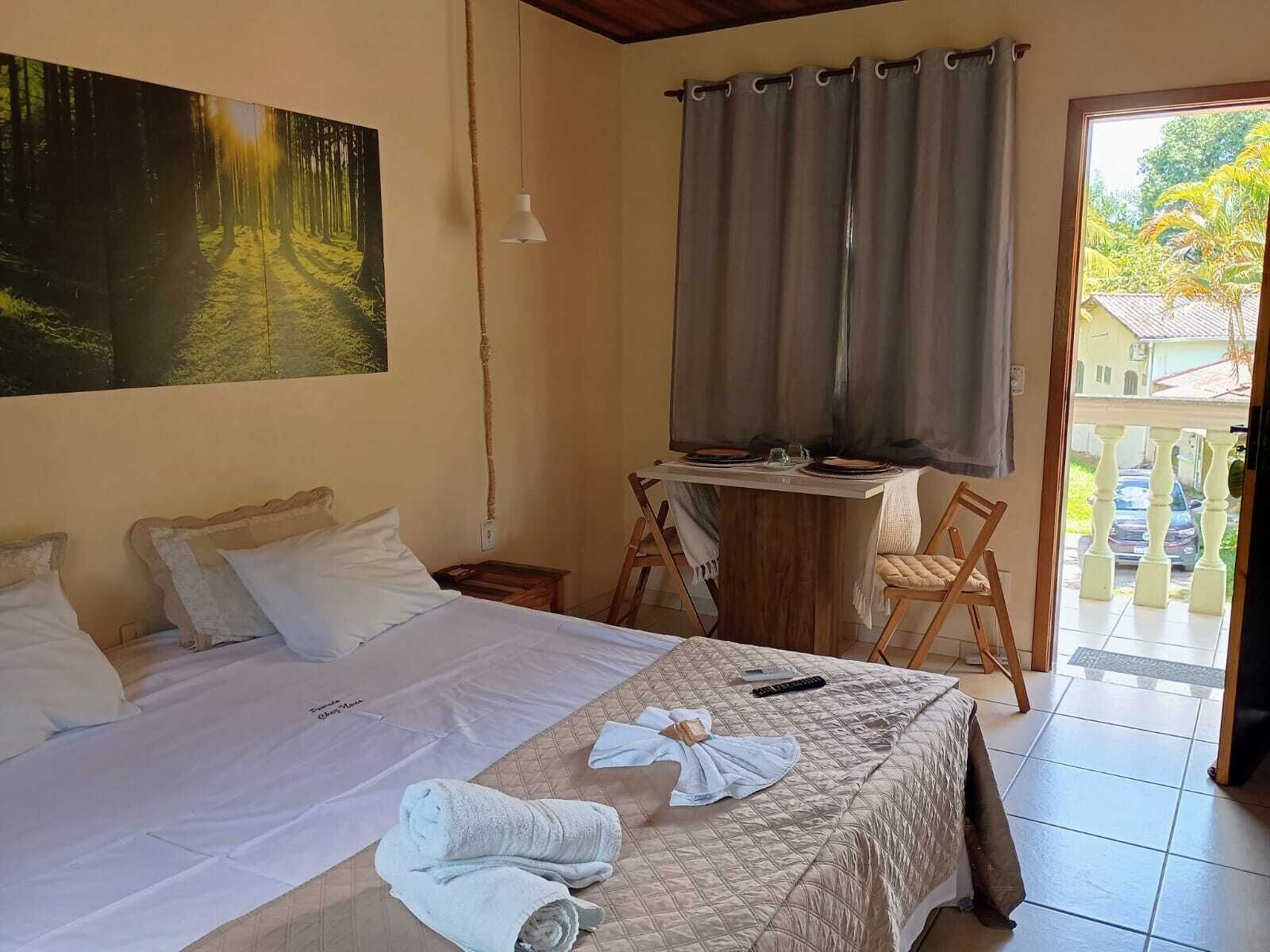 標準雙人房 | 書桌、手提電腦工作空間、免費 Wi-Fi、床單