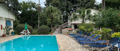 Esterni