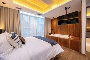 1 bedroom, in-room safe, iron/ironing board, free WiFi