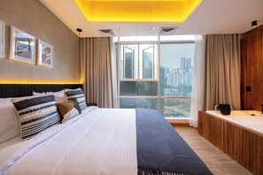 1 bedroom, in-room safe, iron/ironing board, free WiFi