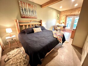 4 bedrooms, desk, free WiFi, bed sheets