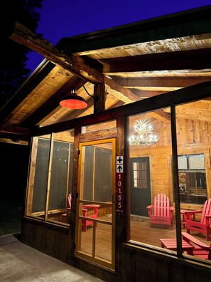 Terrace/patio - Rustic 5 Bedroom Gorge River Resort (Walhalla)