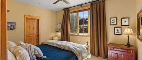 3 dormitorios, tabla de planchar con plancha, wifi y ropa de cama