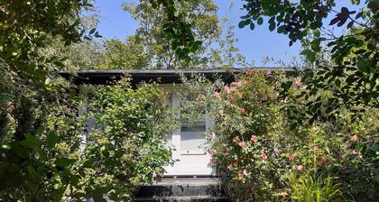 Charming 1-bed Cabin Hastings East Sussex