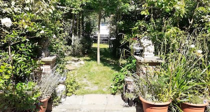 Charming 1-bed Cabin Hastings East Sussex