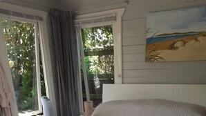 Room - Charming 1-bed Cabin Hastings East Sussex (Hastings)