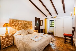 4 Schlafzimmer, Bügeleisen/Bügelbrett, kostenloses WLAN, Bettwäsche