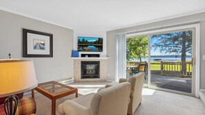 Townhouse – familie, utsikt mot innsjø | Oppholdsområde