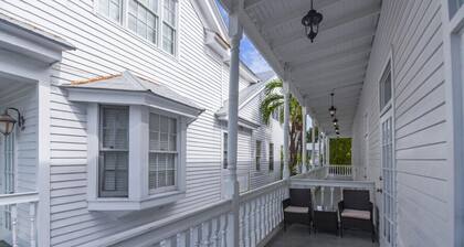 Duval Delight | Recently Remodeled Condo on Duval!