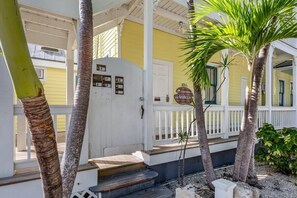Exterior detail - Carey's Corner | Updated Studio with Heated Pool (Key West)