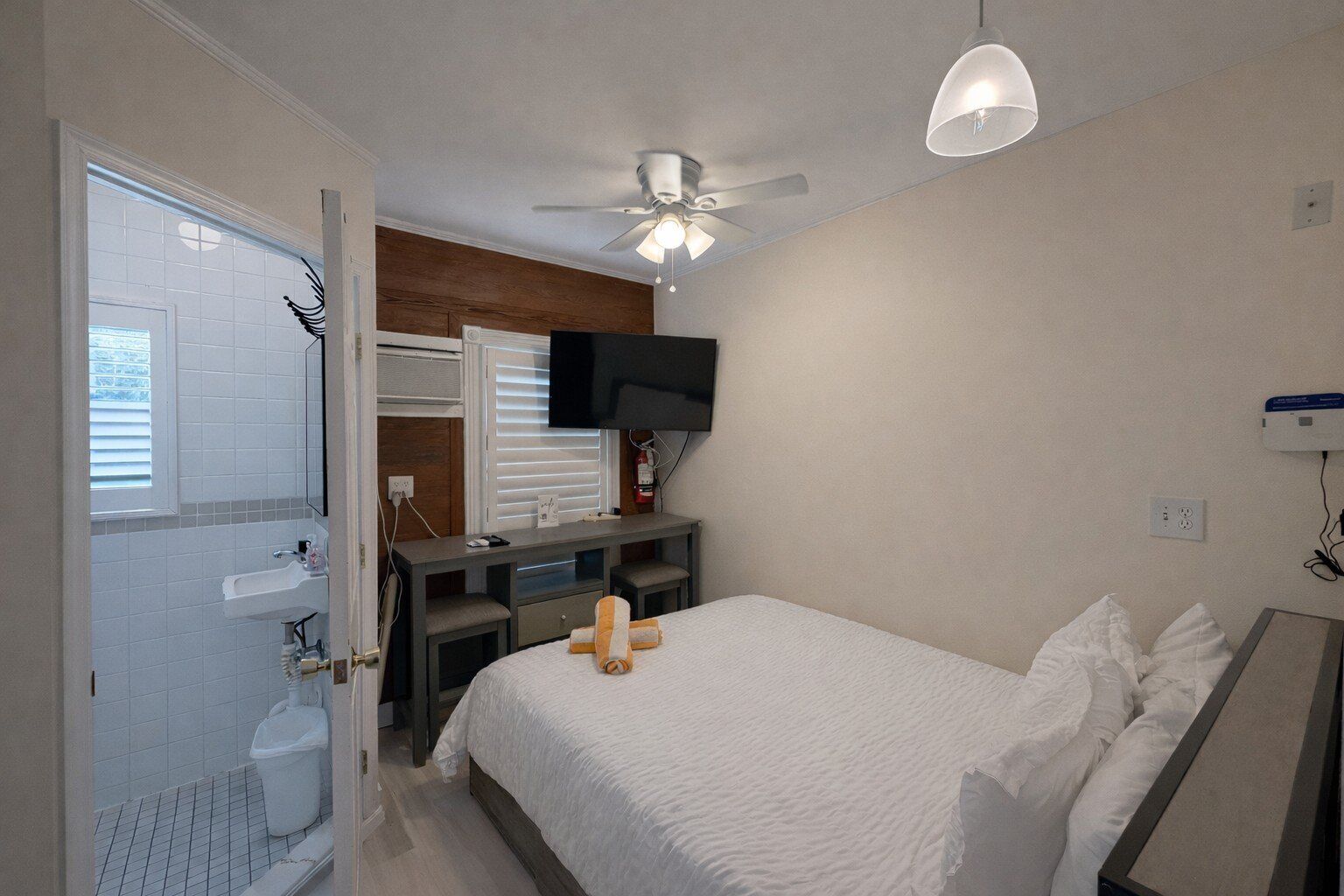 1 camera, Wi-Fi gratuito