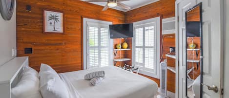 1 quarto, Wi-Fi de cortesia, roupa de cama