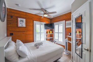 1 bedroom, free WiFi, bed sheets