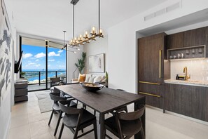 Luxury Apartment, City View | Private kitchen - Bayfront View PH 3BR in Downtown Miami (Miami)