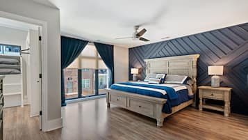 4 bedrooms, iron/ironing board, free WiFi, bed sheets
