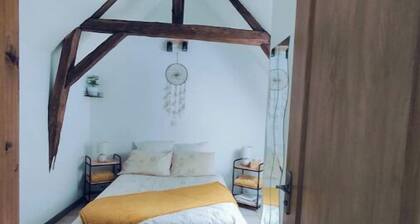 Small village center gĂźte