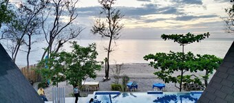 Villa 2- with AC; Beachfront