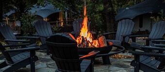 CAPE, a Cozy stay for Two in the Lodge of Karoo at Smith Mountain Lake