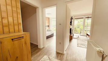 Familjelägenhet - utsikt mot dalen | 2 sovrum, mörkläggningsgardiner, strykjärn/strykbräda och gratis wi-fi