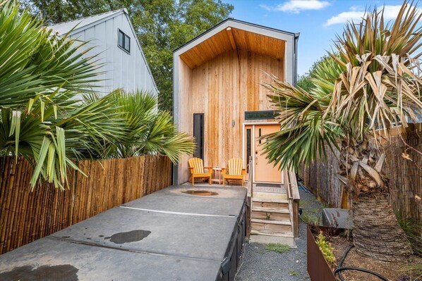 Terrace/patio - Walkable 2-home Eastside Austin Oasis (Austin)