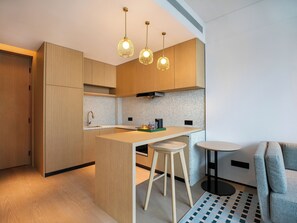 أغطية فراش متميزة وبديكورات فريدة لكل غرفة ومكتب