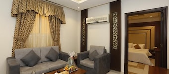 Hotelier Suites by Cantonal
