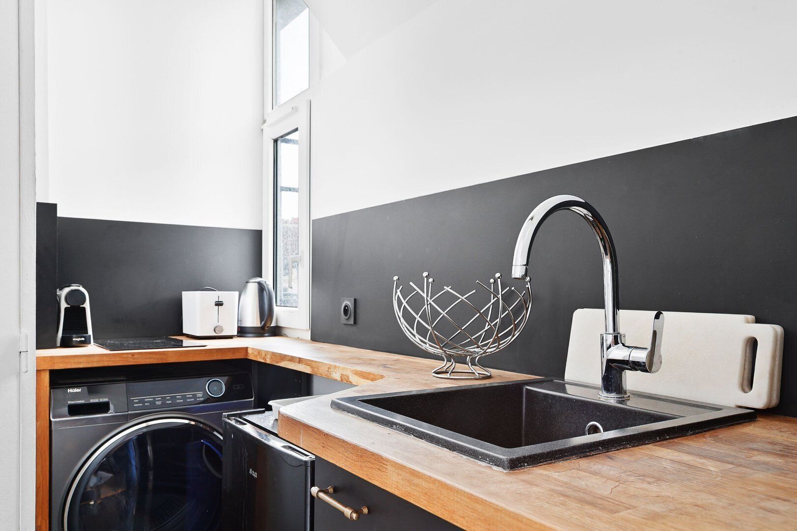 Frigorifero, macchina per tè/caffè, tostapane